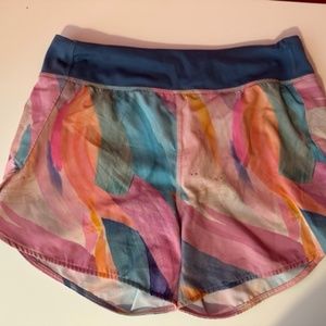 Athleta Girl Run the World 3" short XL 14